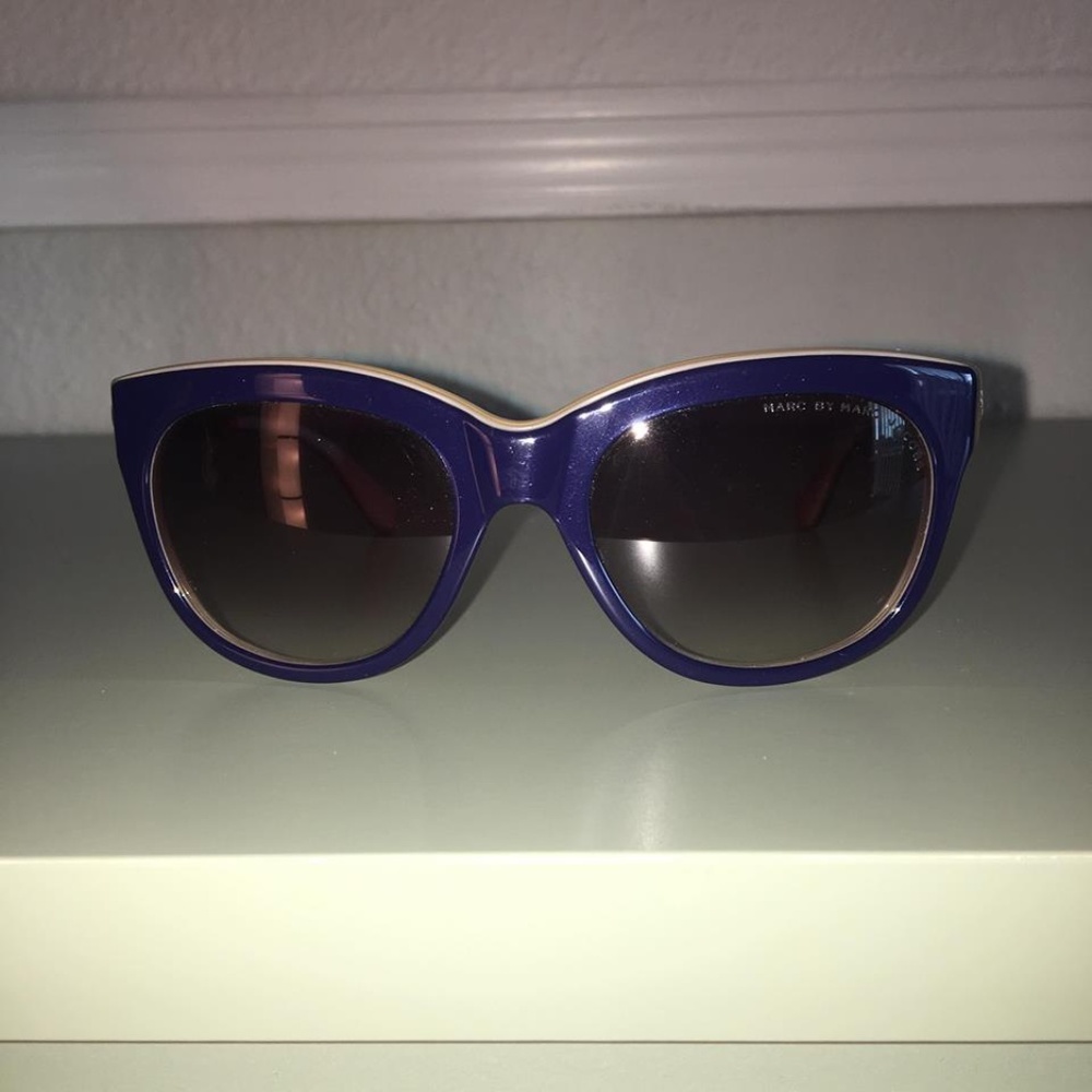 Marc by Marc Jacobs Navy sunglasses